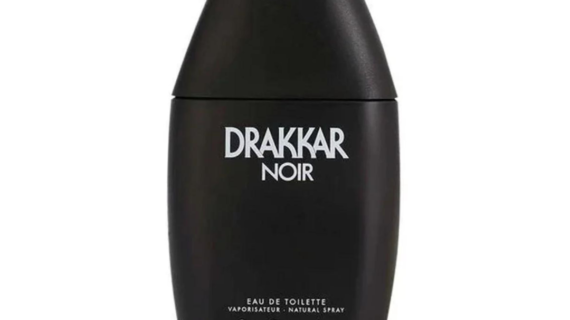 Guy Laroche Drakkar Noir Eau de Toilette 50ml Spray - Classic men's fragrance with bold notes of citrus and spices for a timeless