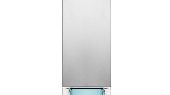 Calvin Klein Contradiction for Men Eau de Toilette 100ml Spray - a sophisticated fragrance combining fresh and spicy notes for the modern man.