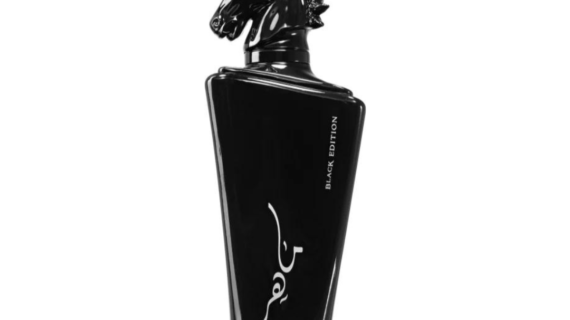 Lattafa Maahir Black Edition Eau de Parfum 100ml Spray - Luxurious fragrance for men with warm