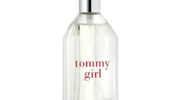 Tommy Hilfiger Tommy Girl Eau de Toilette 50ml Spray - Refreshing floral fragrance with notes of apple