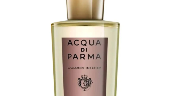 Acqua di Parma Colonia Intensa Eau de Cologne 180ml Spray - Luxurious Italian fragrance with citrus and woody notes