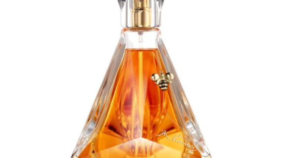 Kim Kardashian Pure Honey Eau De Parfum 100ml Spray featuring a luxurious honey scent