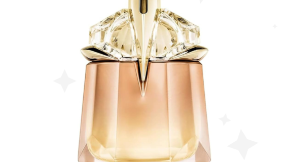 Elegant Mugler Alien Goddess Supra Florale Eau de Parfum 30ml Spray showcasing floral notes; perfect for a modern