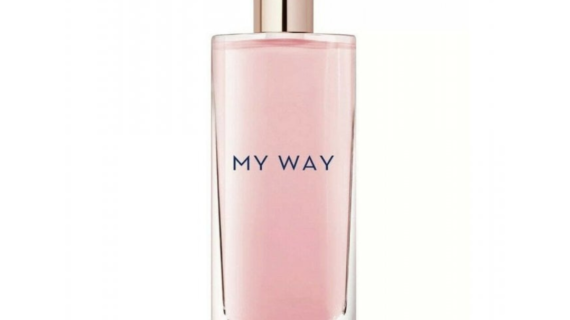 Giorgio Armani My Way Eau de Parfum 15ml Spray - A captivating floral fragrance for modern women