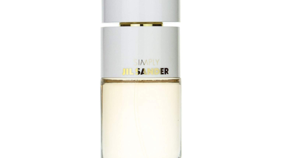 Simply Jil Sander Eau de Toilette Moisturising Body Veil 80ml Spray for a refreshing scent and hydration. Perfect for daily use