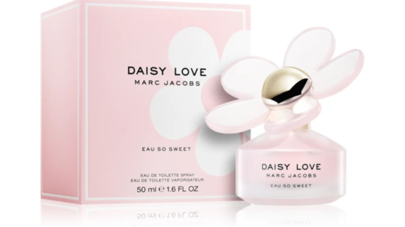 Marc Jacobs Daisy Love Eau So Sweet Eau de Toilette 50ml Spray - a delightful floral fragrance with sweet notes for a charming and youthful scent experience.